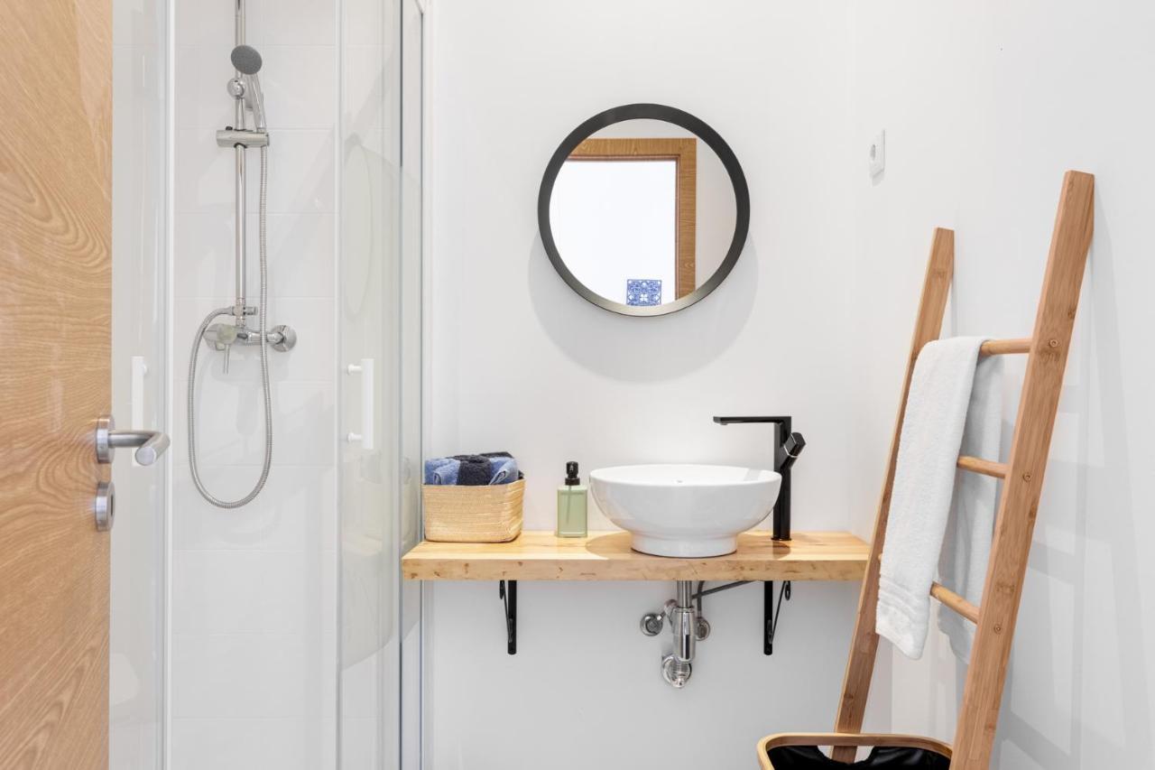 Altido Stylish Arroios Apartments, 20 Min To Centre Lisbon Exterior photo